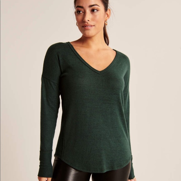 Cozy Long-Sleeve V-Neck Legging Tee - Picture 2 of 5